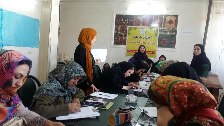 مهارت آموزی صنایع دستی در شهر ملی گلیم ارتقا می یابد مهارت آموزی صنایع دستی در شهر ملی گلیم ارتقا می یابد