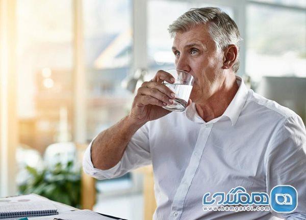با بالا رفتن سن، این نوشیدنی را بیشتر بخورید با بالا رفتن سن، این نوشیدنی را بیشتر بخورید