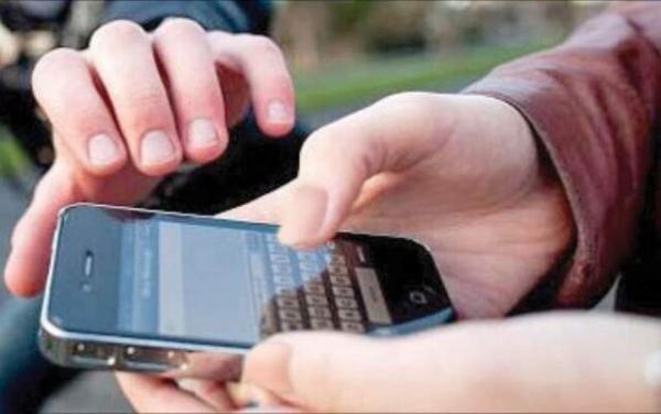 دستگیری سارقان موبایل در شیراز دستگیری سارقان موبایل در شیراز