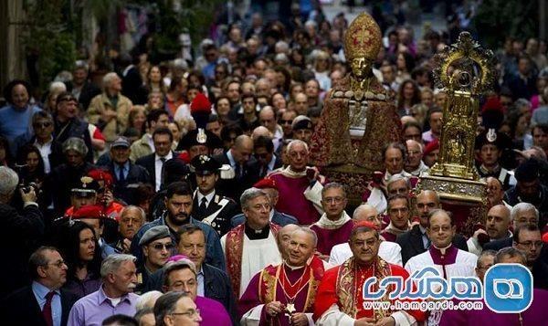 فستیوال سن جنارو یکی از فستیوال های دیدنی ایتالیا به شمار فستیوال سن جنارو یکی از فستیوال های دیدنی ایتالیا به شمار می رود