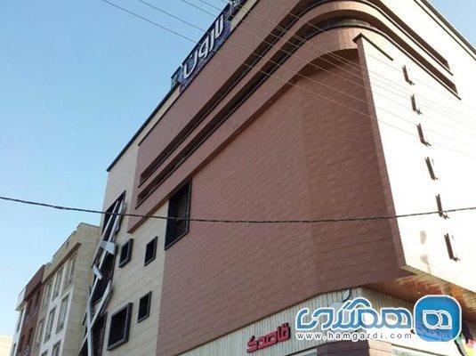 مرکز خرید نارون یکی از معروف ترین مراکز خرید قزوین به شمار می رود